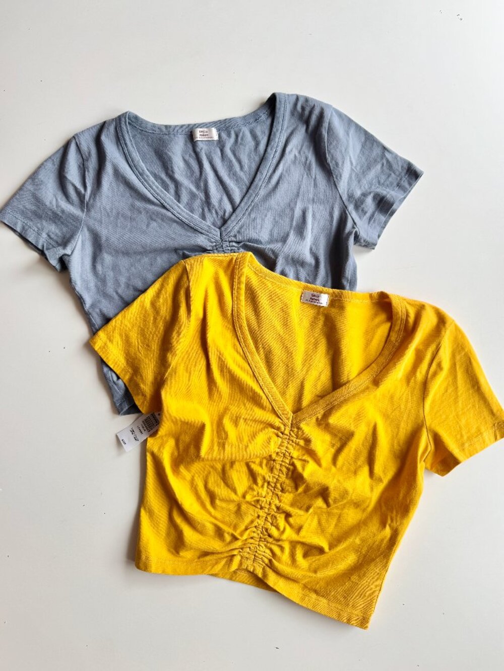 NWT Aritzia LITTLE MOON Levant Cotton Ruched V-Neck Cropped T-Shirts, Size XS